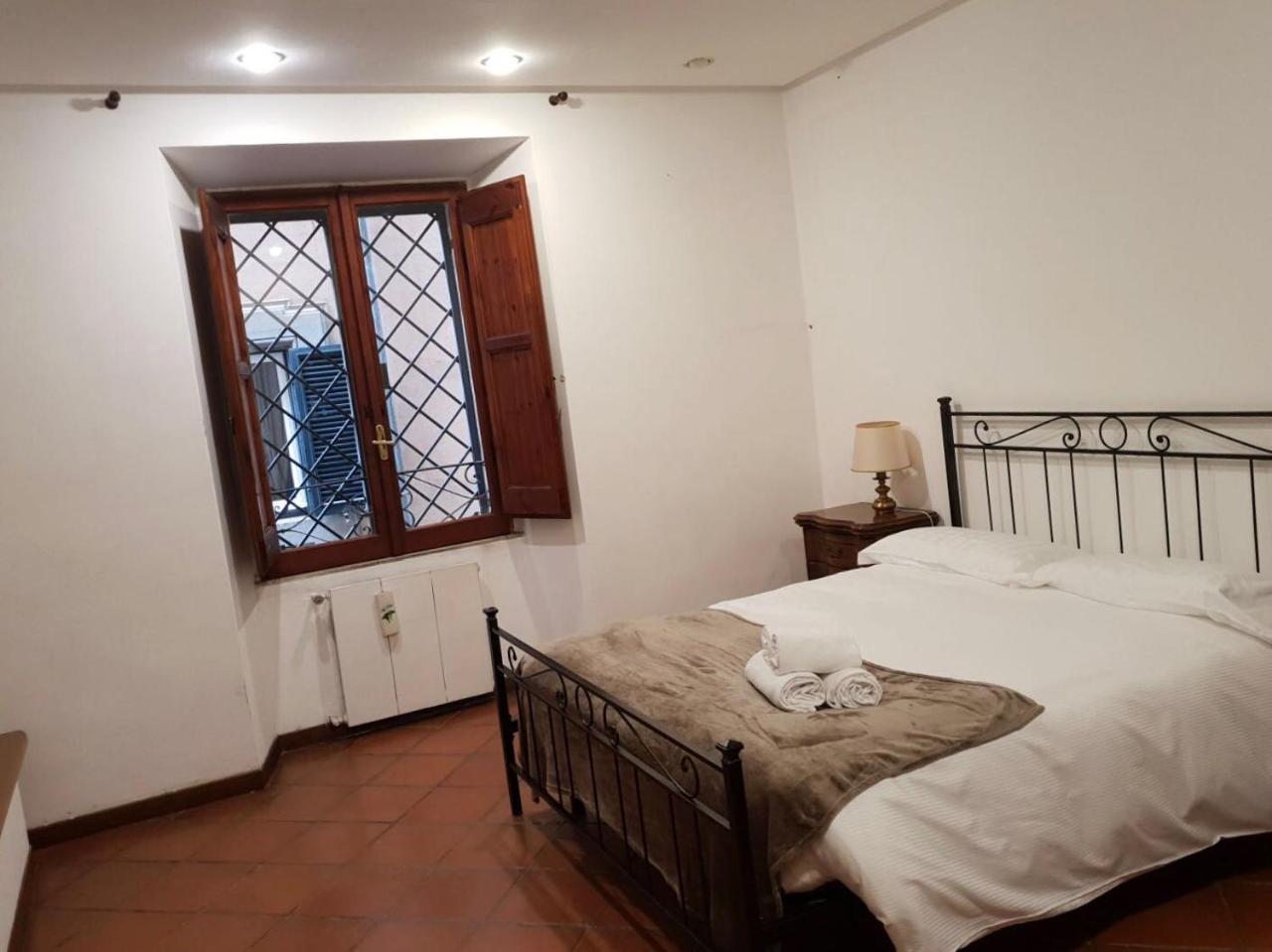 Big Apartment In Campo De Fiori Rome Extérieur photo